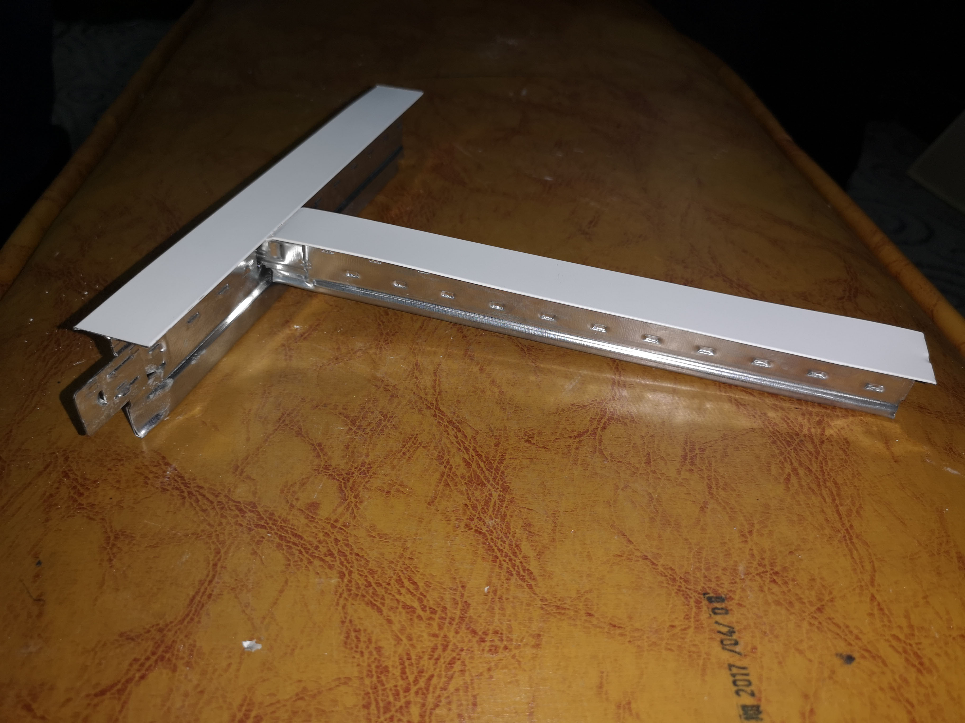 宽平面烤漆龙骨