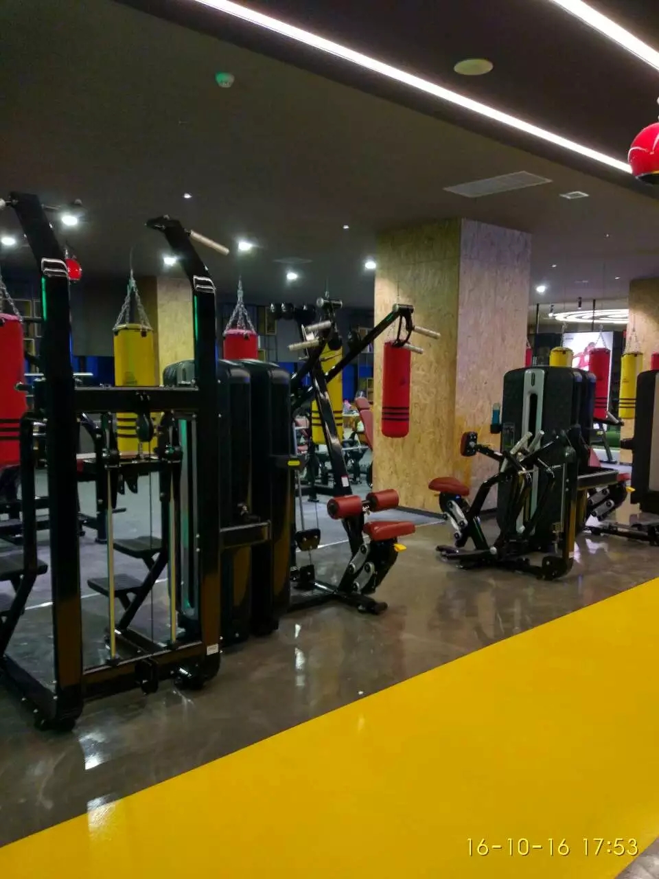 健身房13